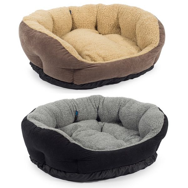 Ancol Luxurious Fleece Pet Bed
