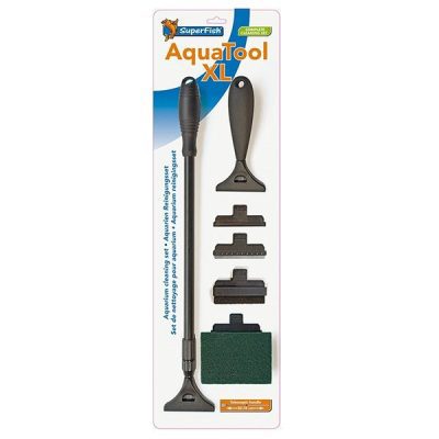 Complete aquarium cleaning kit with telescopic handle adjustable from 50 to 74 cm for all size aquariums.
